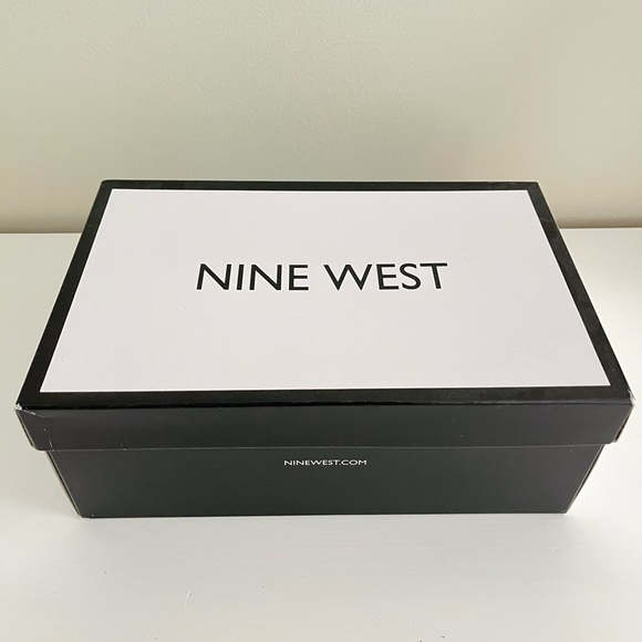 Red 6.5 Nine West shoes - Picture 8 of 8